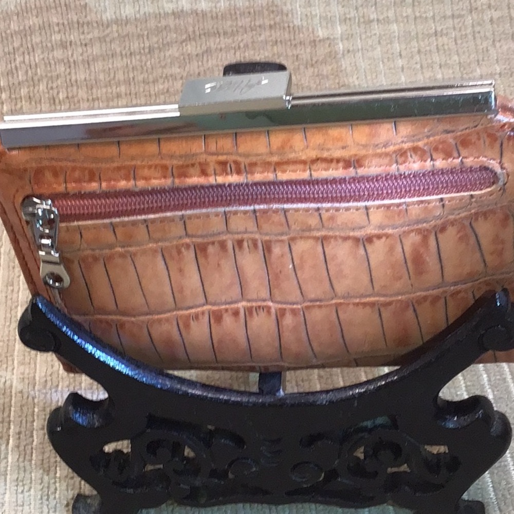 Abas Crocodile Embossed leather  Wallet - Picture 4 of 9